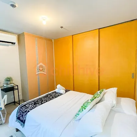 Chic Bgc Condo Across Uptown Mall #Ournw9B Manila Exterior photo