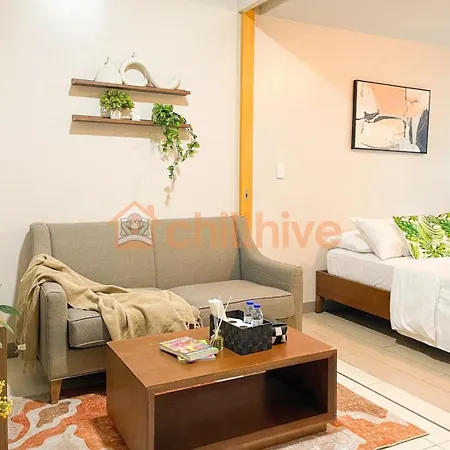 Chic Bgc Condo Across Uptown Mall #Ournw9B Manila Exterior photo
