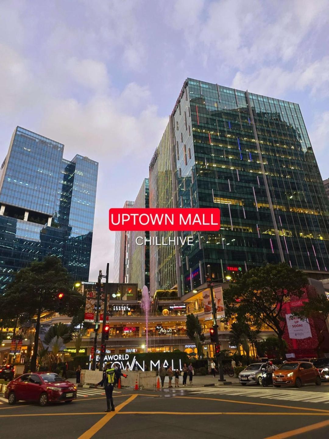 Chic Bgc Across Uptown Mall #ournw9b Holiday home Manila