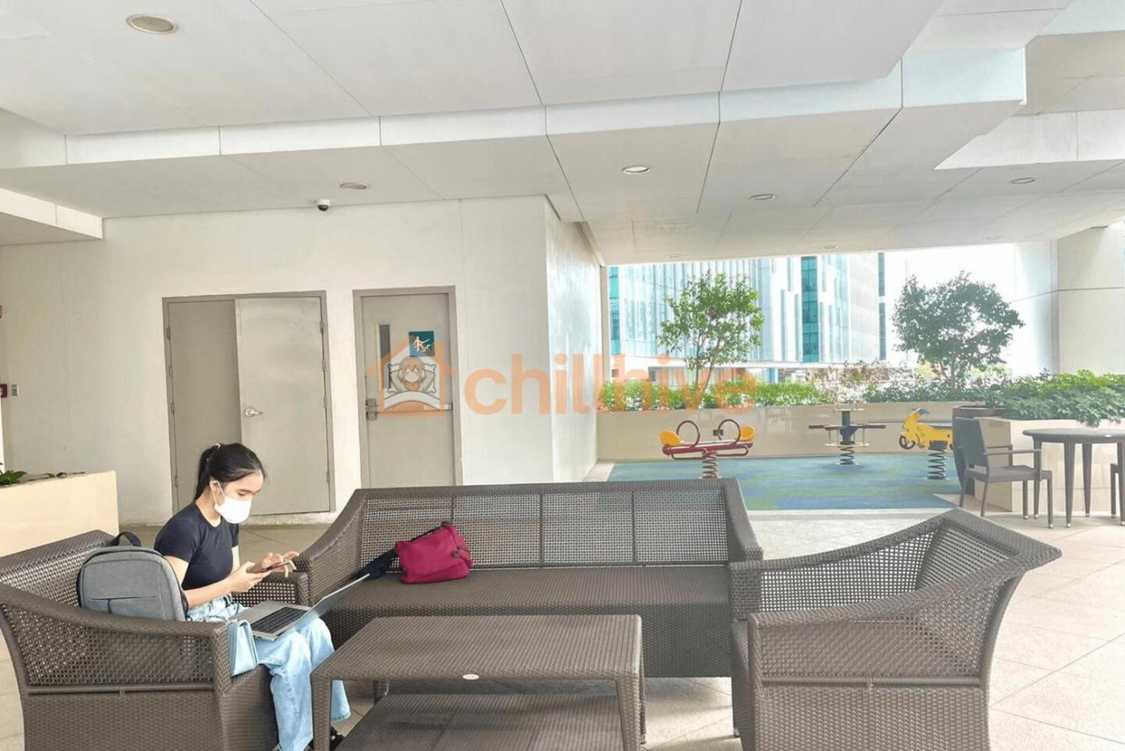 Chic Bgc Across Uptown Mall #ournw9b Holiday home Manila