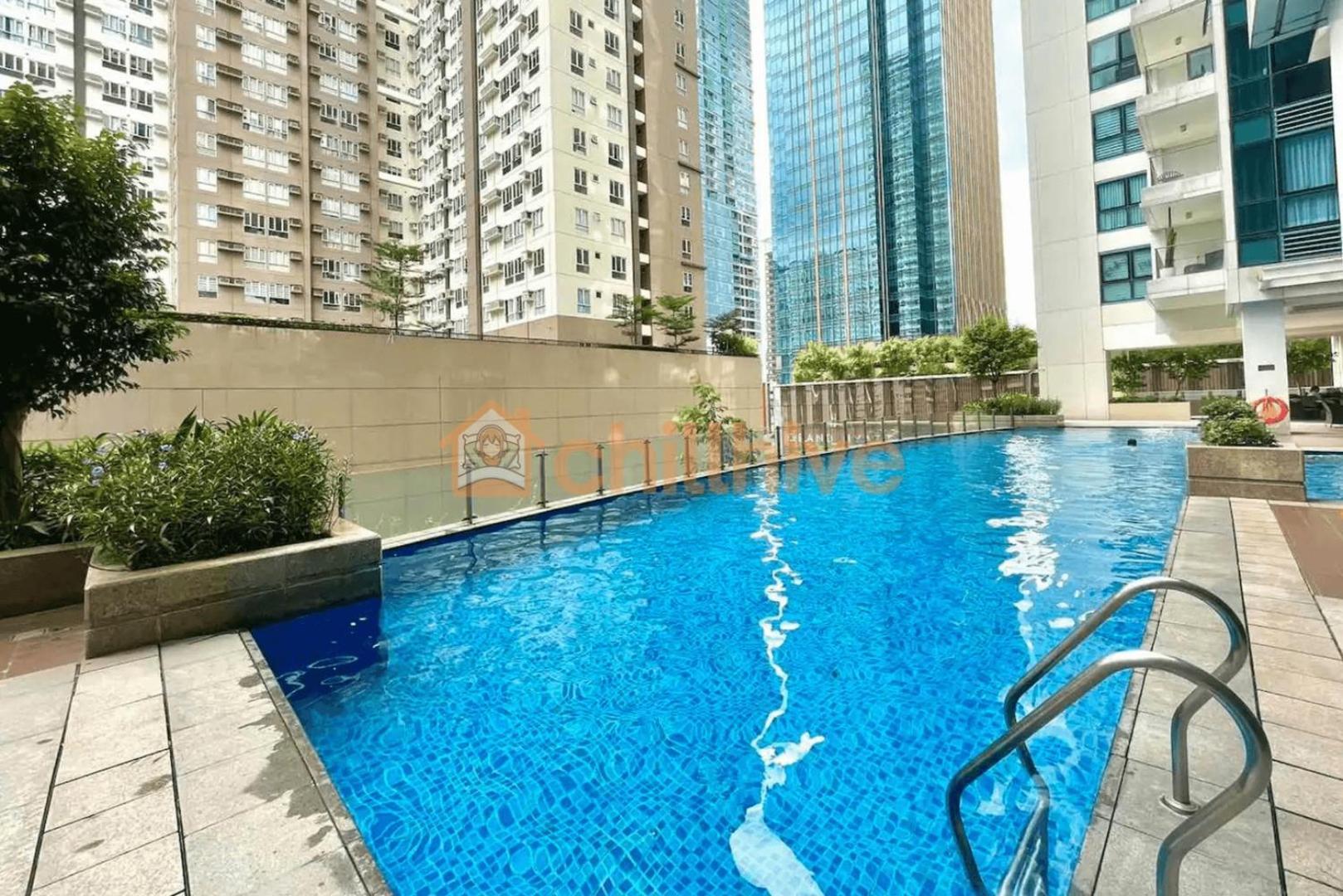Chic Bgc Across Uptown Mall #ournw9b Holiday home *