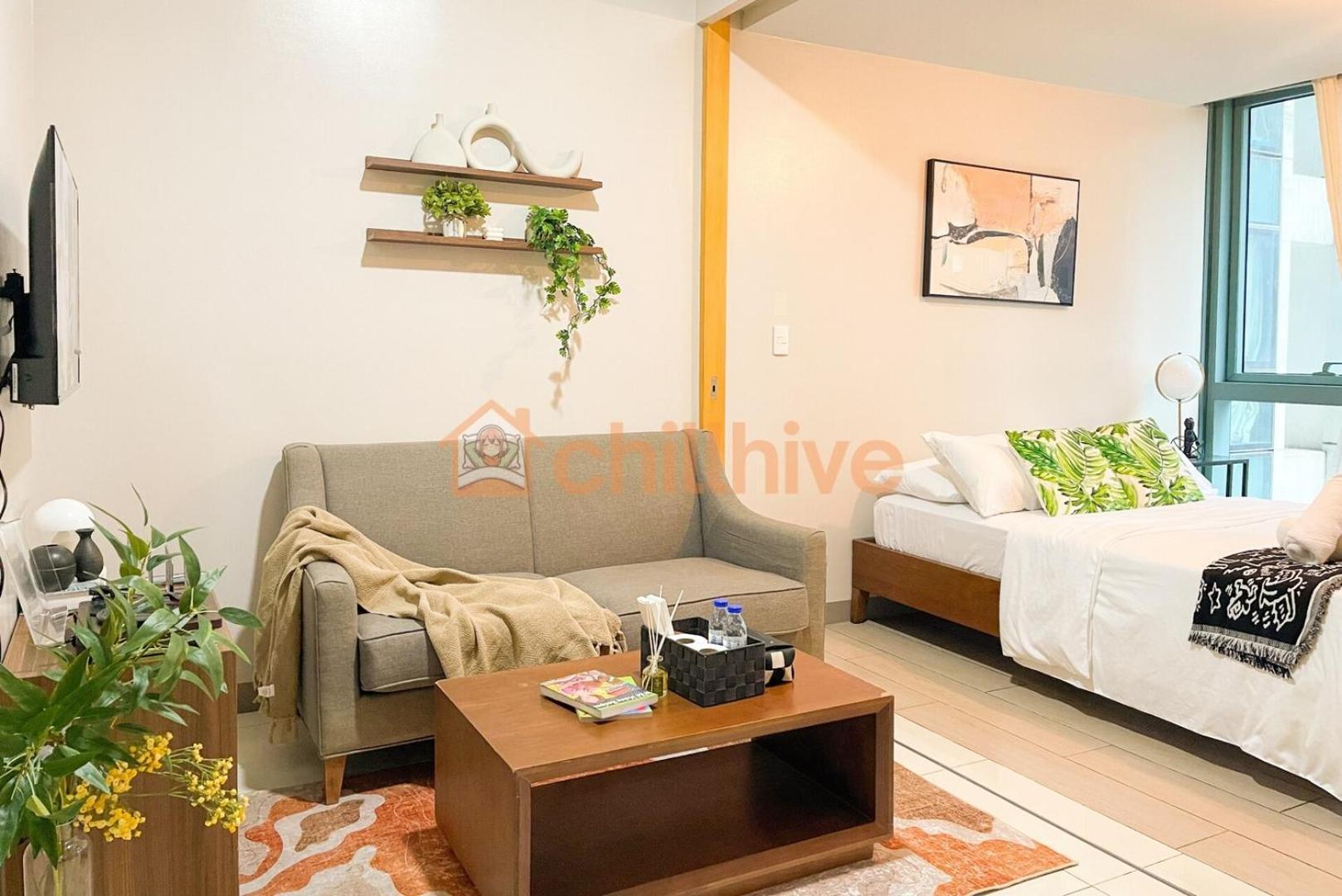 Holiday home Chic Bgc Across Uptown Mall #ournw9b *